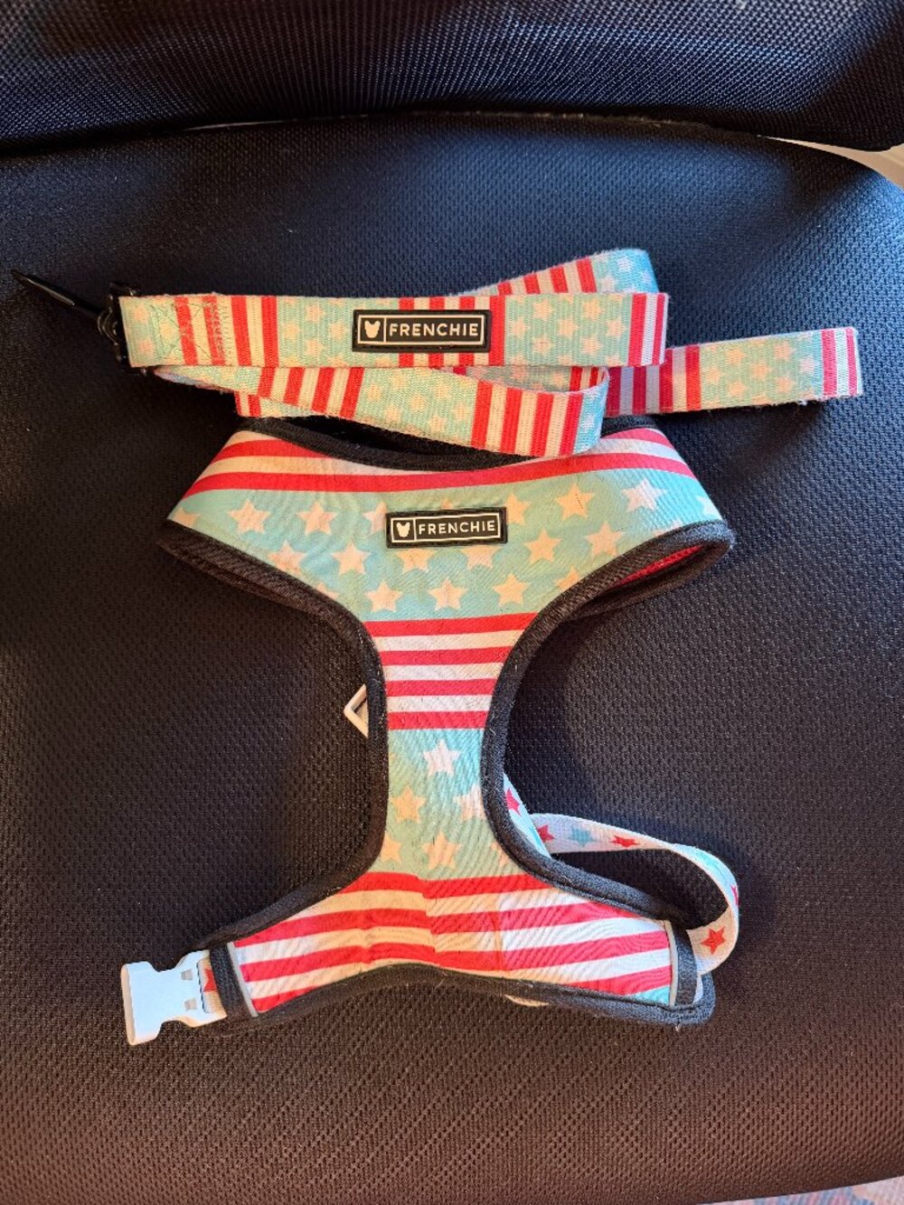 Frenchie reversible harness + leash stars and stripes Large